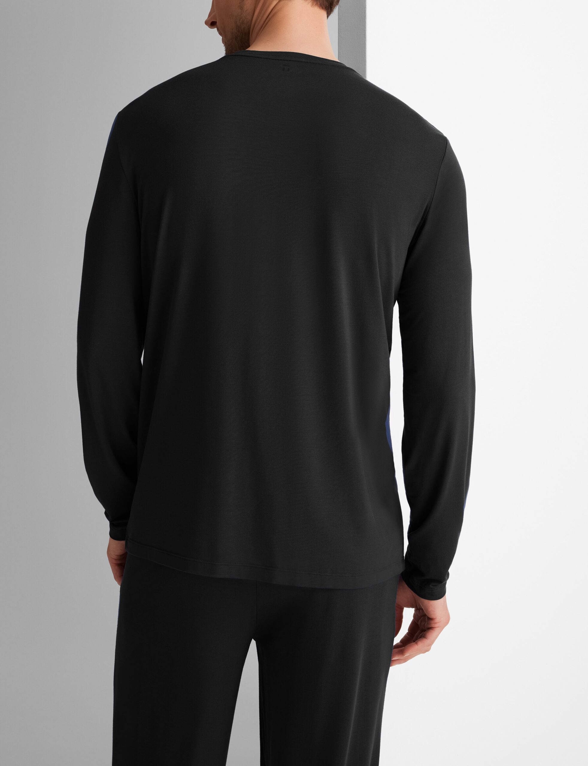 Second Skin Long Sleeve Sleep Tee - Image 3