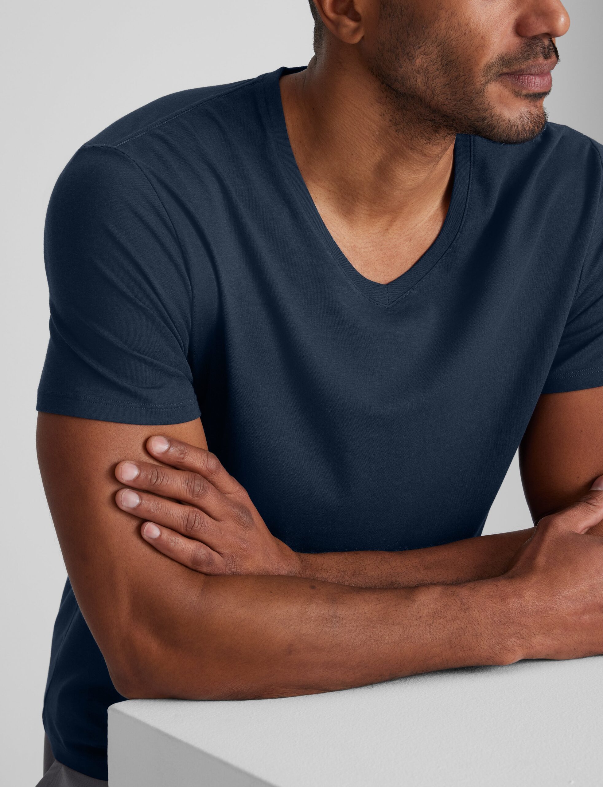 Second Skin V-Neck Tee - Image 4